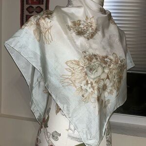 Echo silk scarf gray with roses
